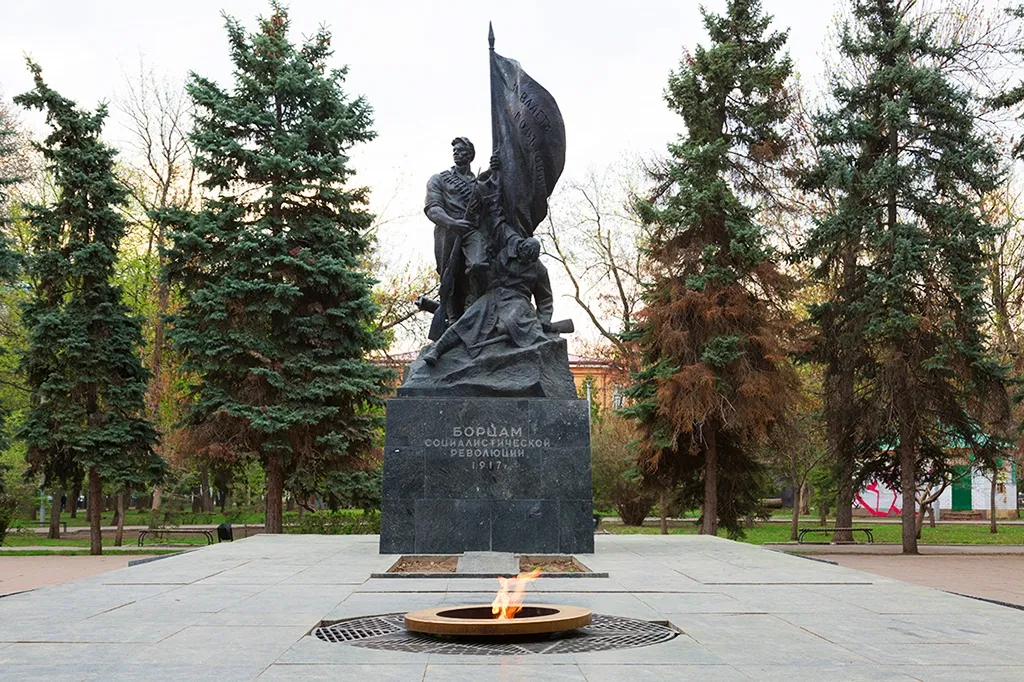 Изображение Изображение ПАМЯТНИК БОРЦАМ РЕВОЛЮЦИИ 1917 ГОДА
